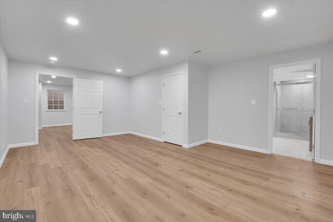 Building Photo - 12451 Plowman Ct