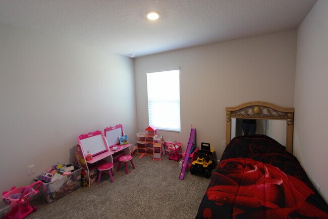 Building Photo - 5372 Wyndell Cir