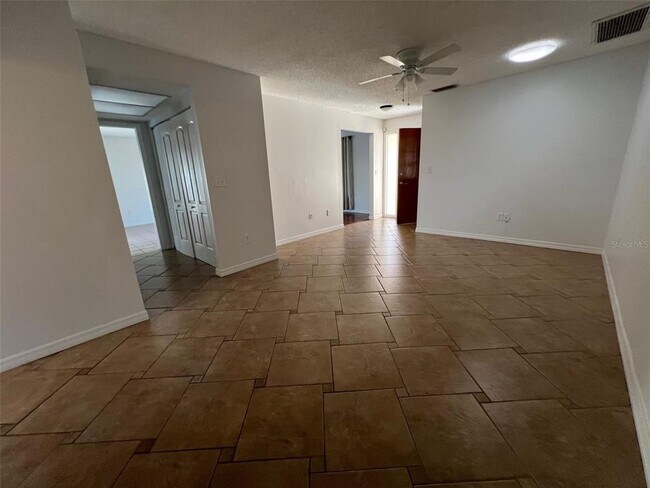 Building Photo - 11177 Bella Loma Dr