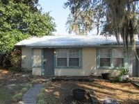 Building Photo - 1511 Molitor Ave