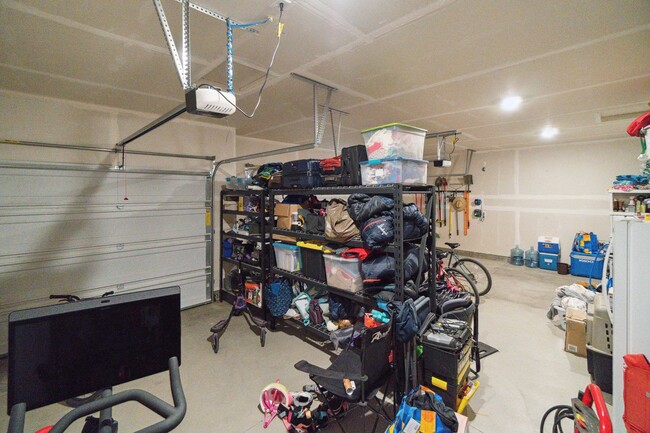 Building Photo - 4 Bed 2 Bath Single Family Home in Cheney!!