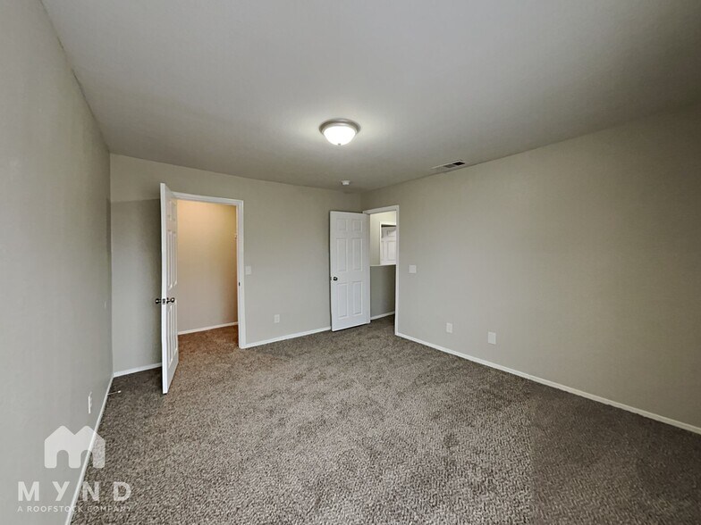 Building Photo - 7601 Amato Ave