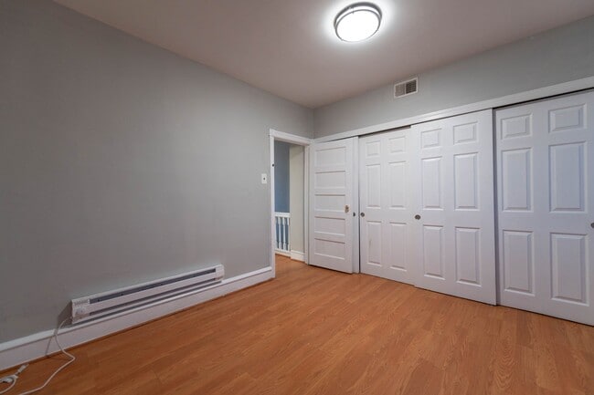 Building Photo - PHA Welcomed! Spacious Home with Private Backyard
