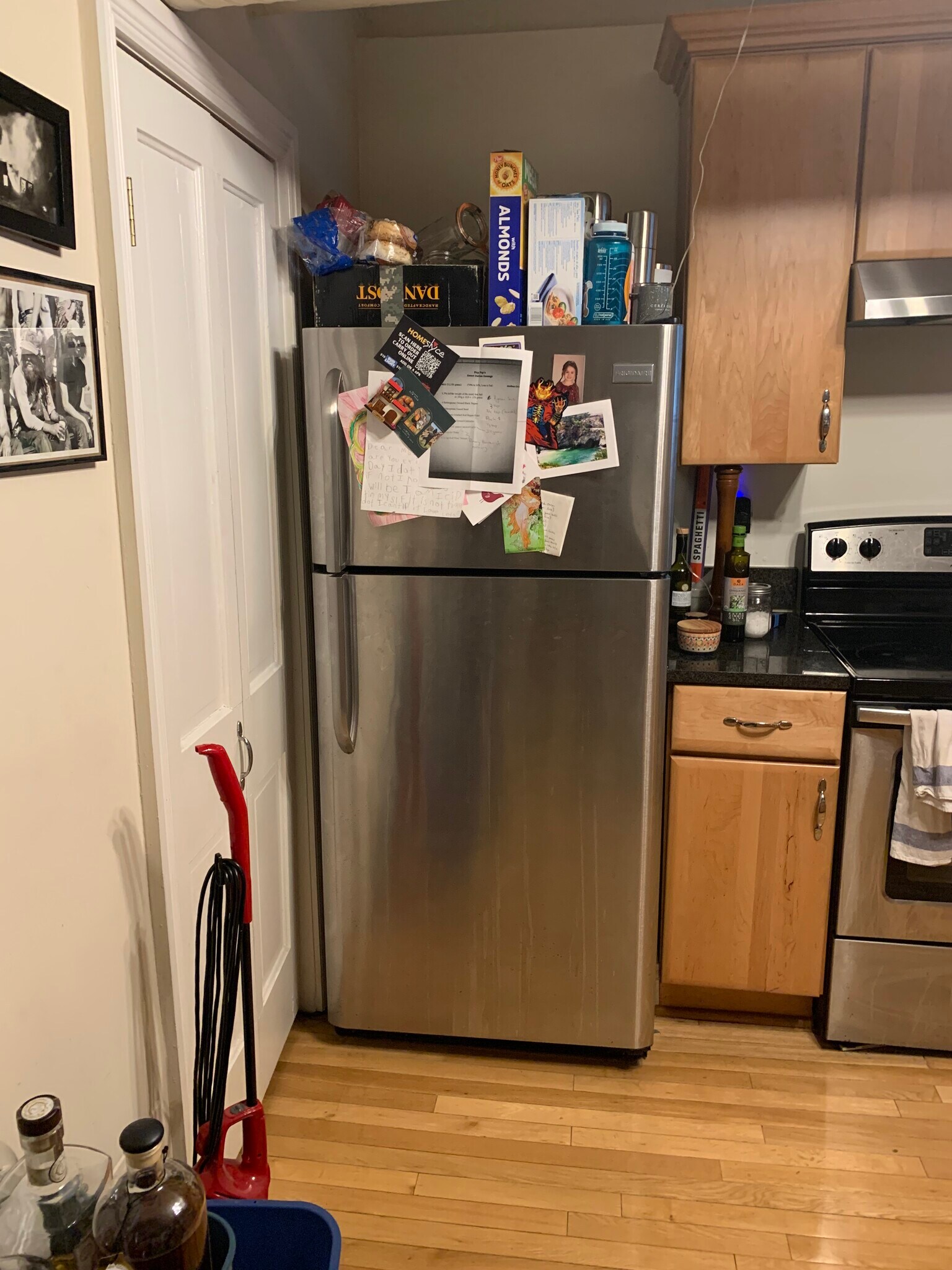 Building Photo - 2105 N Charles St