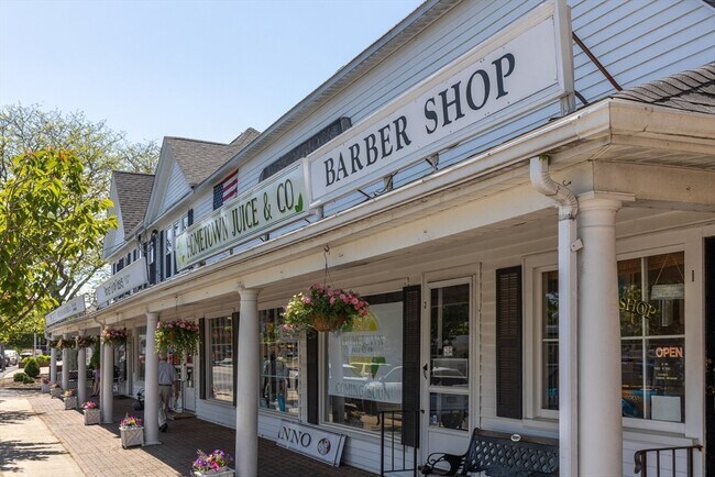 Building Photo - 65 Starboard Ln