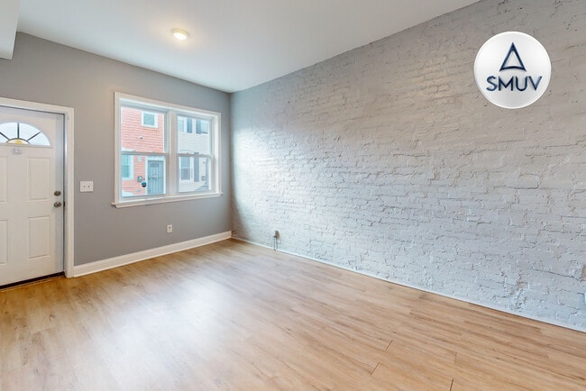 Building Photo - 501 N Belnord Ave