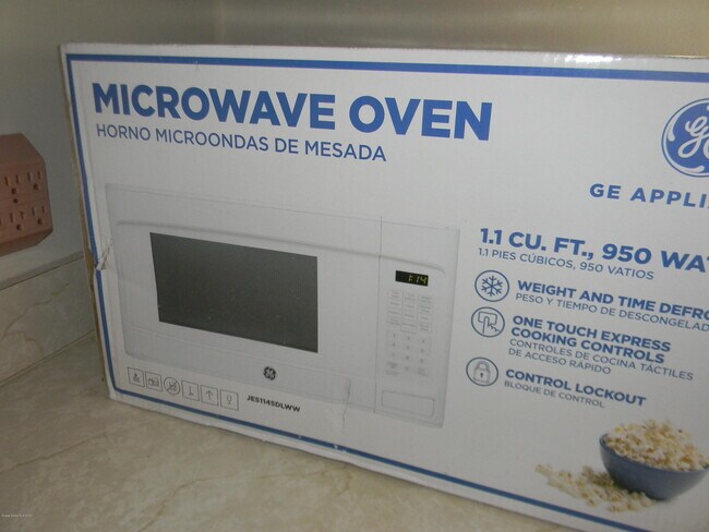 Building Photo - 1036 Ashley Ave