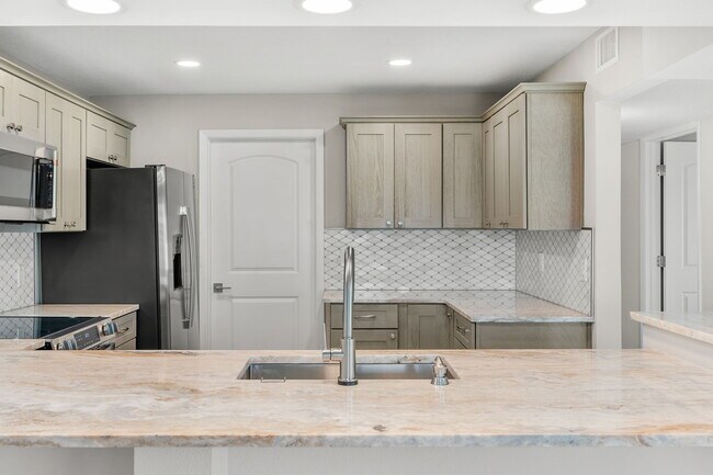 Building Photo - 1700 Commodore Blvd