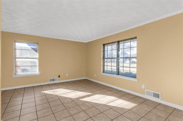 Building Photo - 2608 Meandering Way