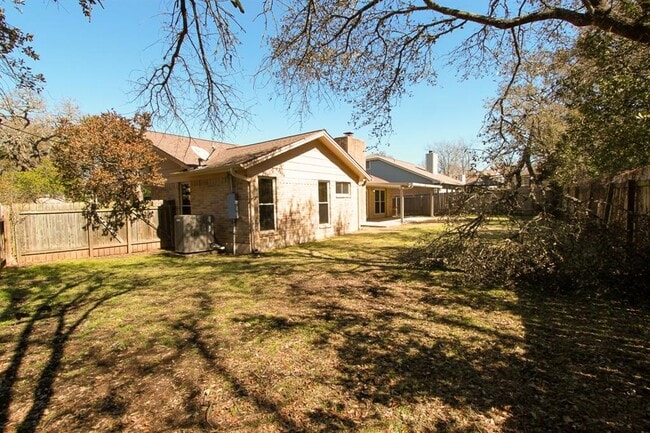 Building Photo - 10705 Doering Ln