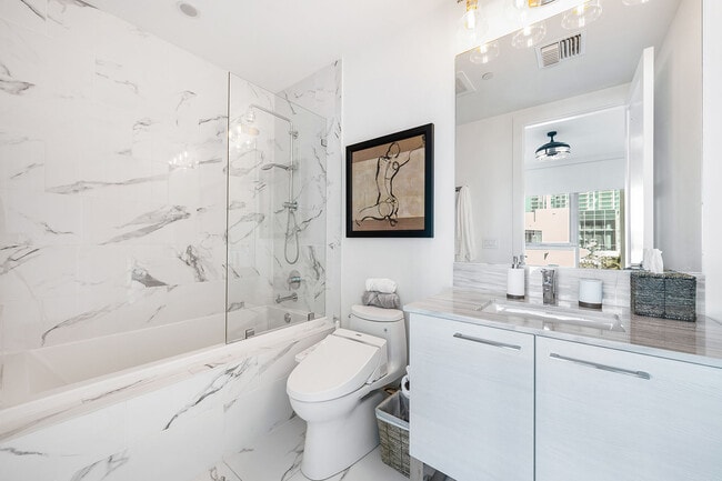 Building Photo - 1155 N Gulfstream Ave