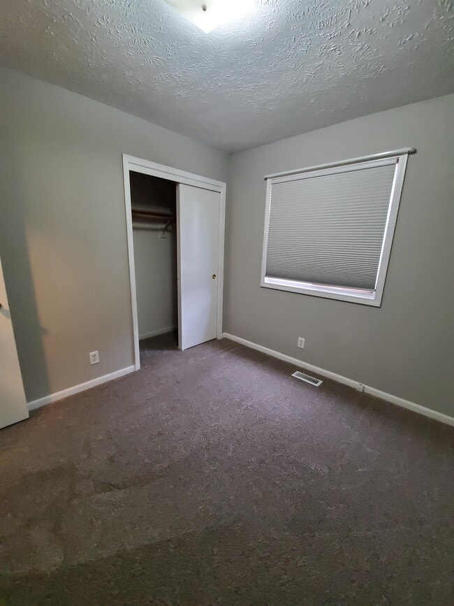 Building Photo - 7955 Vernon Ave