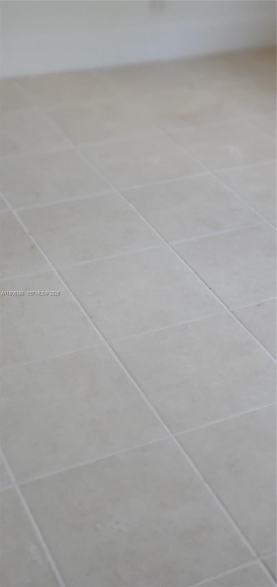 Building Photo - 2350 SW 18th Terrace