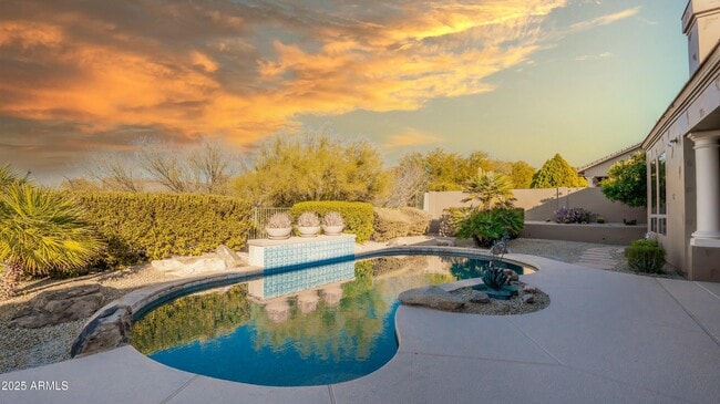 Building Photo - 11732 E Sand Hills Rd