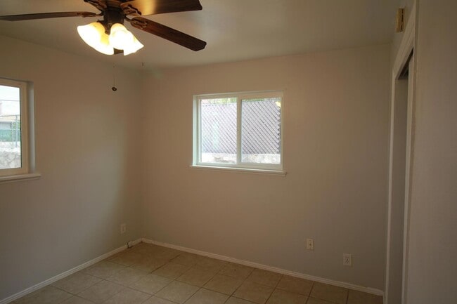 Building Photo - 5725 Waycross Ave