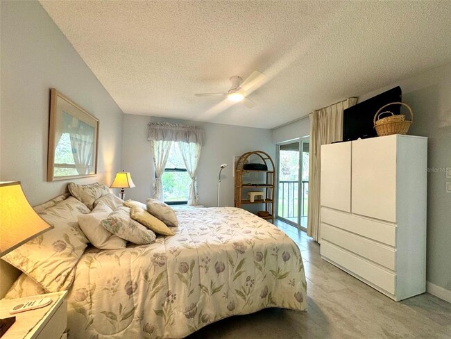 Building Photo - 2977 Taywood Meadows