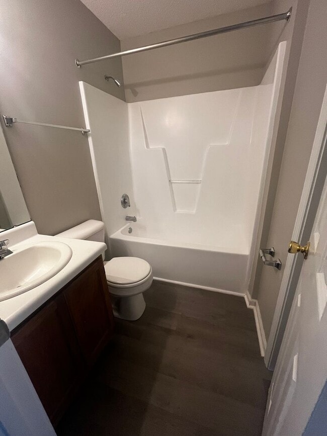 Building Photo - Paddock Place Apartments