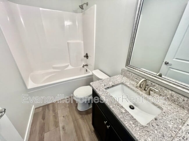 Building Photo - 12841 Halle Dr