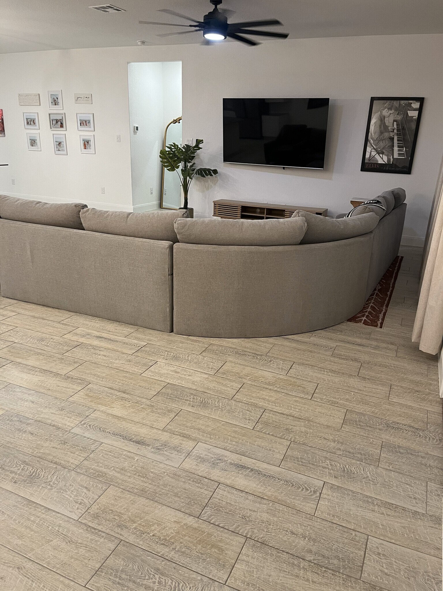 Living 6 of 6 - 6615 Morgan Path