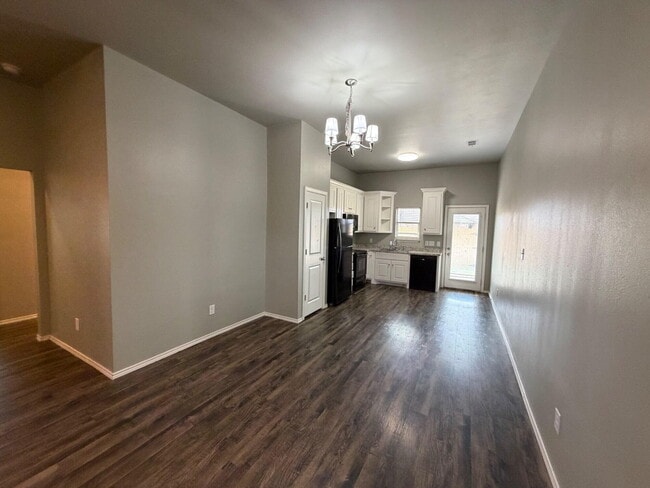 Building Photo - 623 N Elkhart Ave