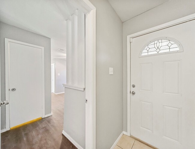 Building Photo - 22626 Leedstown Ln