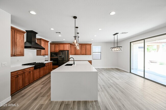 Building Photo - 2426 W Horsetail Trail