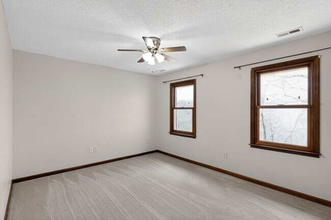 Building Photo - 14098 Stonefield Trail SE