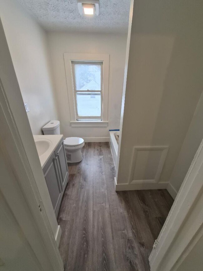 Building Photo - 510 Lafayette Ave