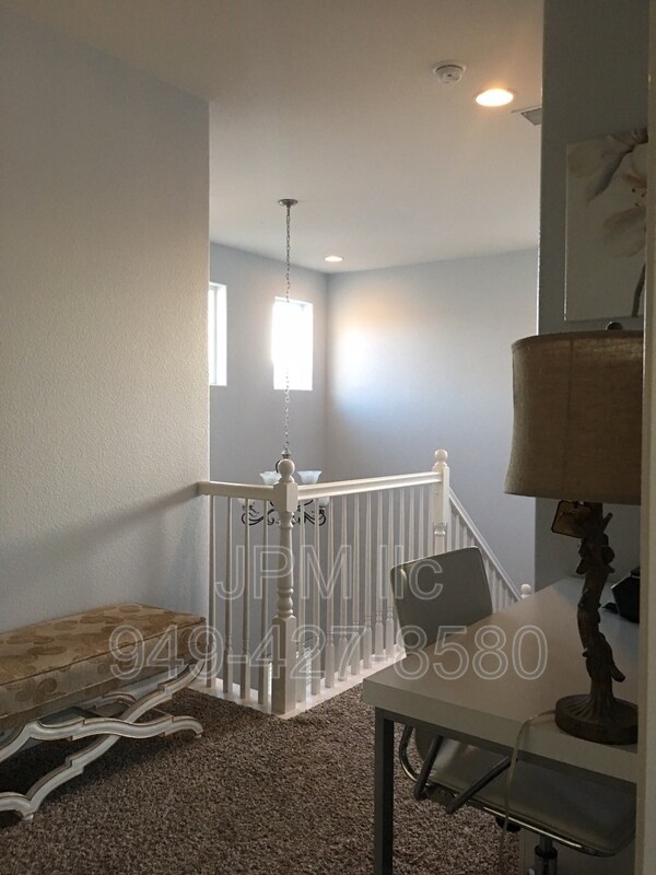 Building Photo - 2905 Show Jumper Ln