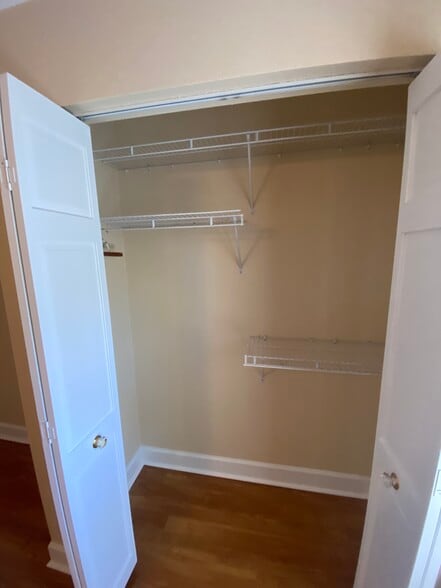 closet -- primary bedroom - 512 Williams St