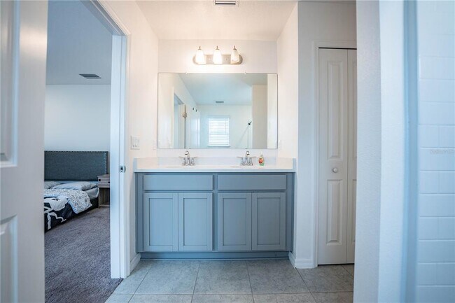 Building Photo - 3883 Academia Ave