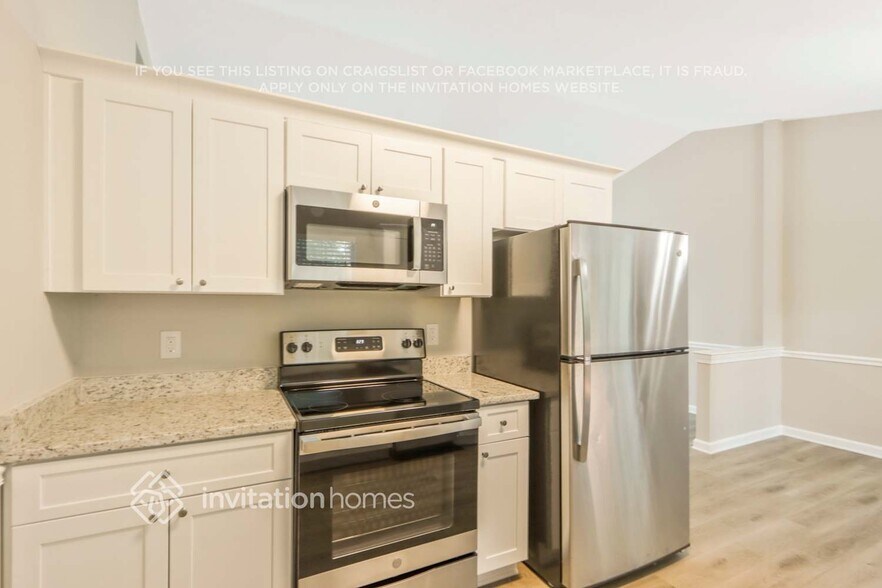 Building Photo - 6457 River Hill Dr