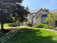 Building Photo - 869 Timberline Dr
