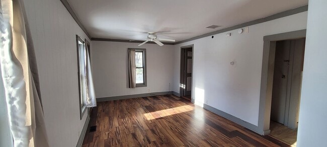 Building Photo - Single Family Home