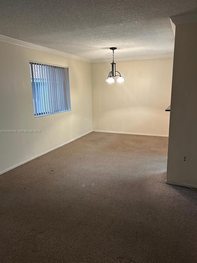 Building Photo - 3226 Coral Lake Ln