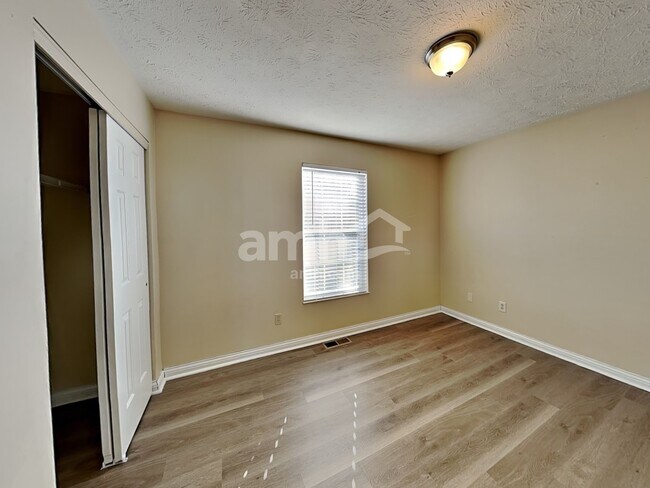 Building Photo - 2154 Canyon Ct