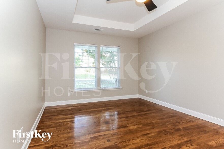 Building Photo - 10124 Garman Hill Dr