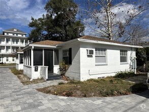 Building Photo - 600 W Princeton St