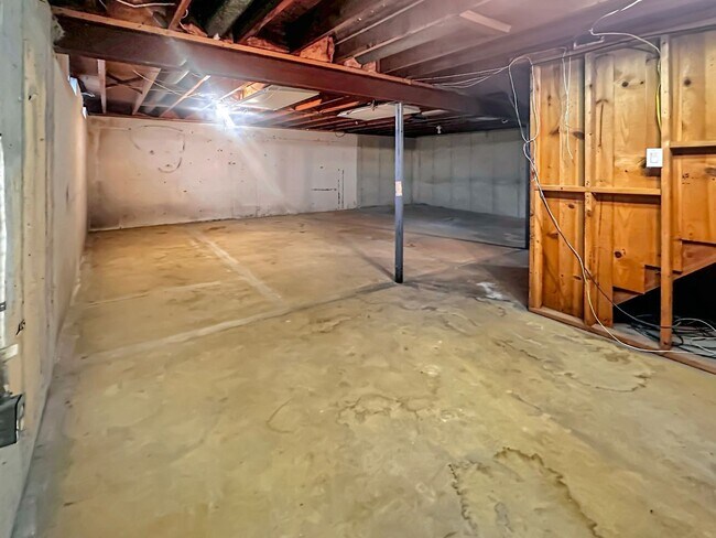 Building Photo - 1057 Griggs St SE
