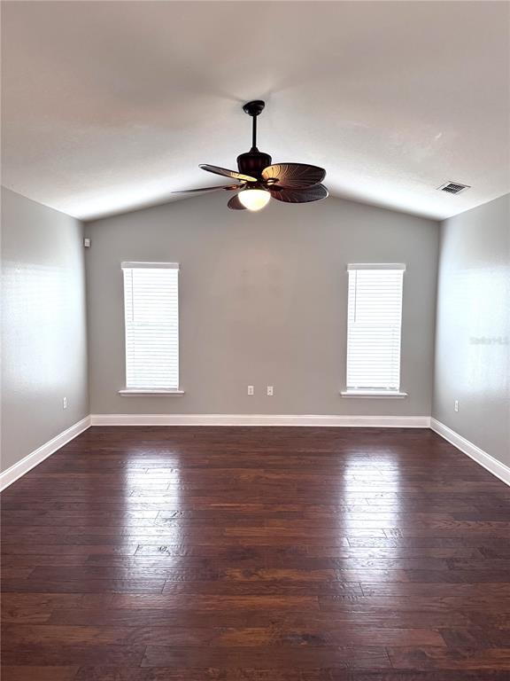 Building Photo - 2616 Hickory View Loop