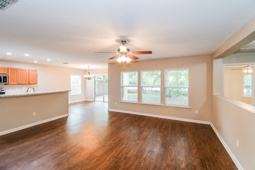 Building Photo - 3859 Marsh Bluff Dr