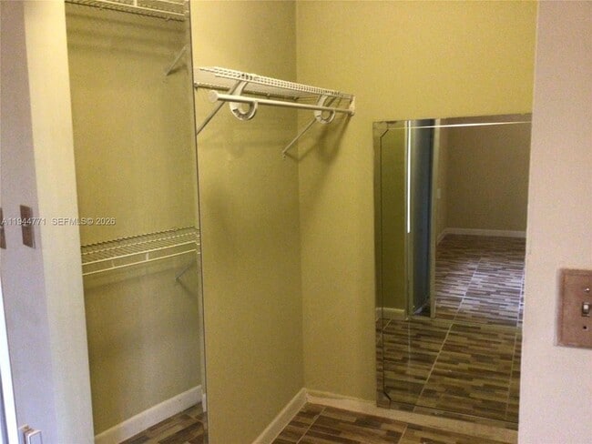 Building Photo - 4722 NW 82nd Ave