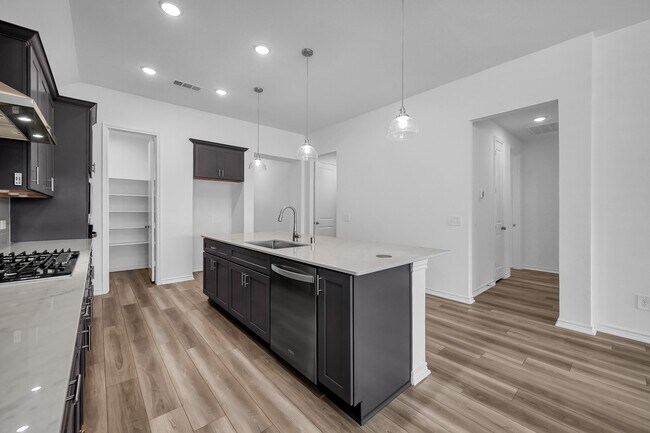 Building Photo - 551 Ruby Bnd Ln