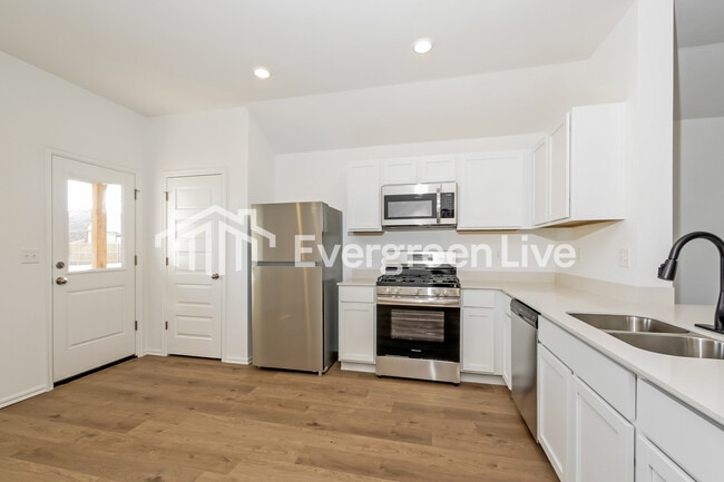 Building Photo - 4008 Becky Ln