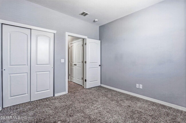 Building Photo - 4704 Marisabel Azcarate St