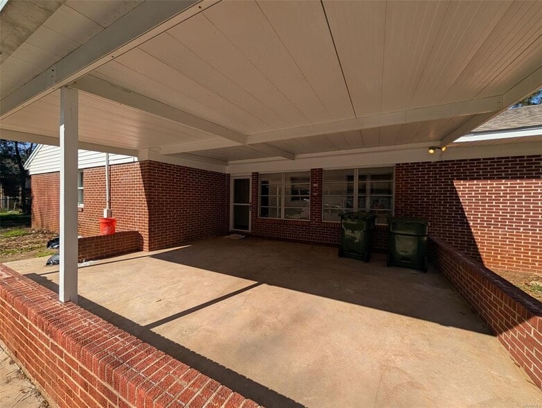 Building Photo - 3012 Biltmore Ave