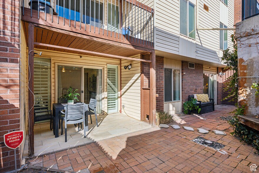 Patio - 1044 E 400 S