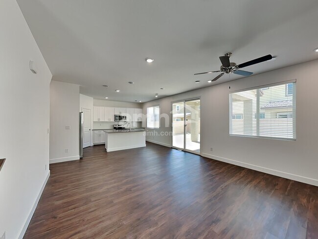 Building Photo - 8937 Carmine Cob Ave