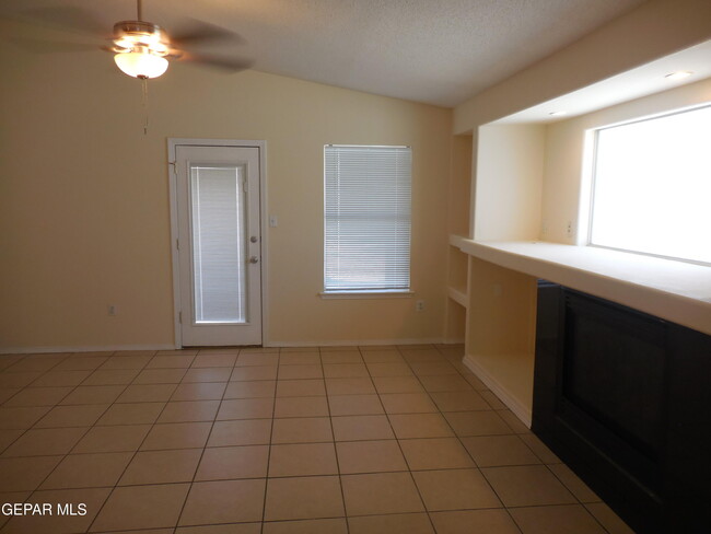 Building Photo - 12757 Tierra Monje Ln