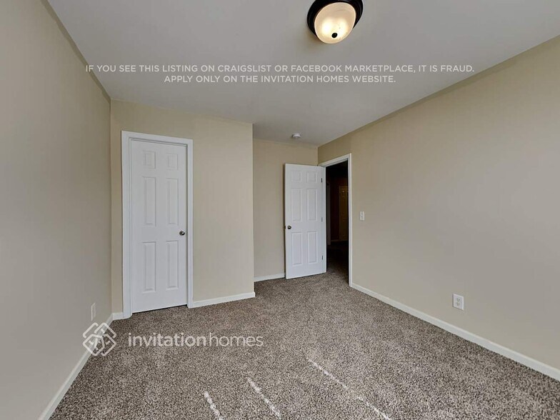 Building Photo - 607 Brassfield Dr